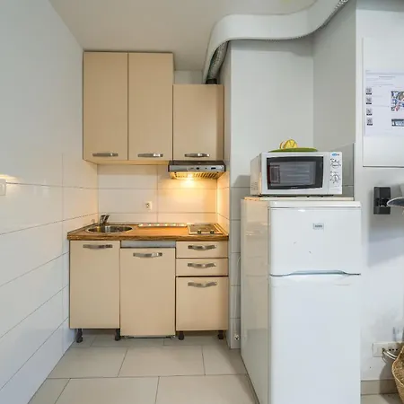 شقة Comfortable Obad, 4 Min Walk To Znjan *