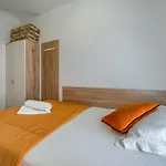 Comfortable Obad, 4 Min Walk To Znjan Daire Split