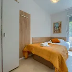 Comfortable Obad, 4 Min Walk To Znjan Daire