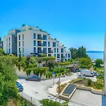 Comfortable Obad, 4 Min Walk To Znjan Daire