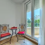 Comfortable Obad, 4 Min Walk To Znjan Daire