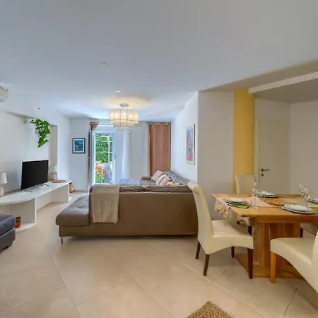 Comfortable Obad, 4 Min Walk To Znjan 斯普利特