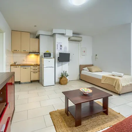 Comfortable Obad, 4 Min Walk To Znjan * 斯普利特