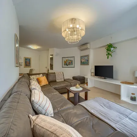 公寓 Comfortable Obad, 4 Min Walk To Znjan