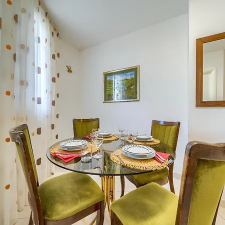 Comfortable Obad, 4 Min Walk To Znjan 斯普利特