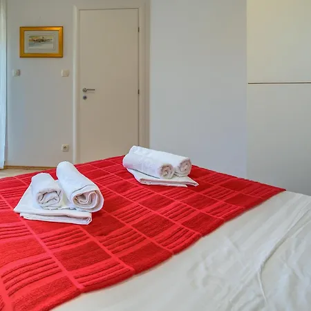 Comfortable Obad, 4 Min Walk To Znjan 公寓 斯普利特