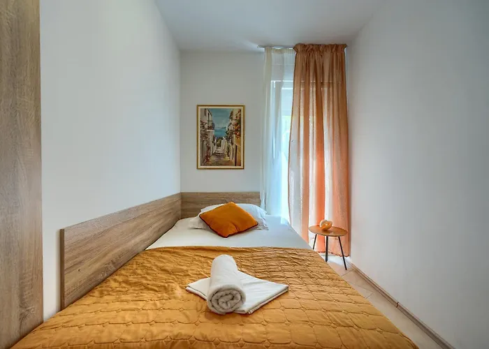 Comfortable Obad, 4 Min Walk To Znjan Split
