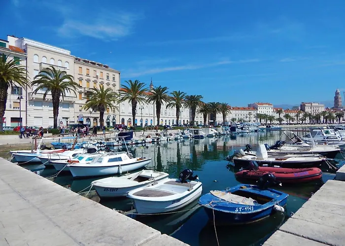 Apartment Comfortable Obad, 4 Min Walk To Znjan Split