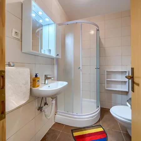 Apartment Comfortable Obad, 4 Min Walk To Znjan Split
